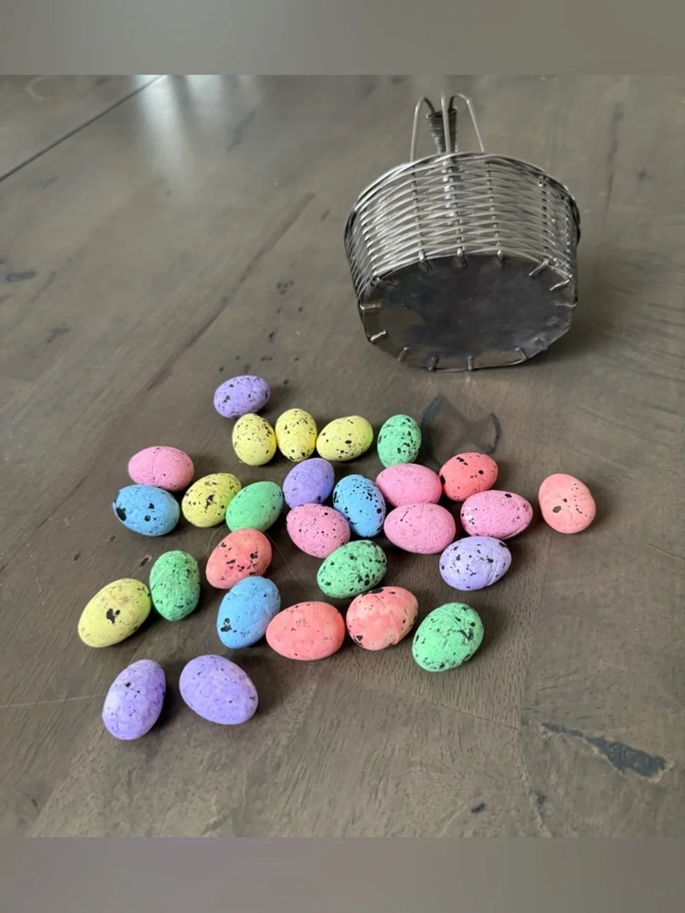 Mini Metal Easter Basket with Multicolor Eggs - Decorative Holiday Collectible